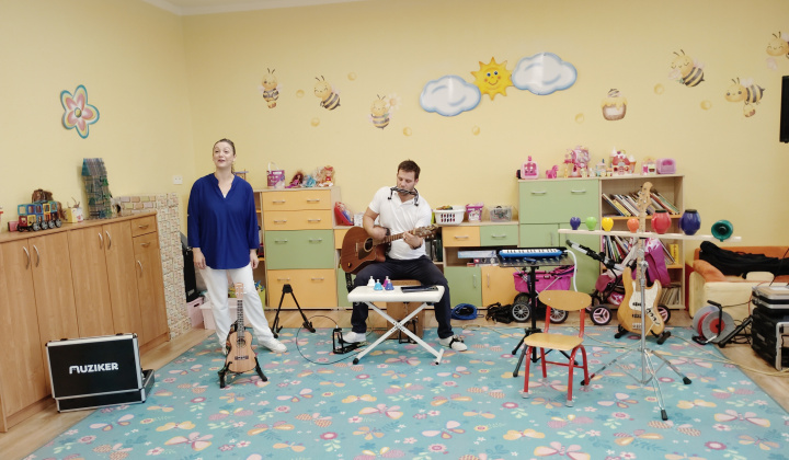 7. fotografia fotogalérie Tomi a Doni v našej MŠ 